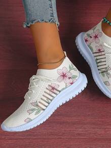 Spring/Autumn New Arrival Women's Flat Casual Sports Shoes Plus Size Lace-Up Breathable White Mesh Shoes With Knitting And Floral Print, Thick Non-Slip Sole And Wedge Heel For Running And Outdoor Activities - Beige - View 3