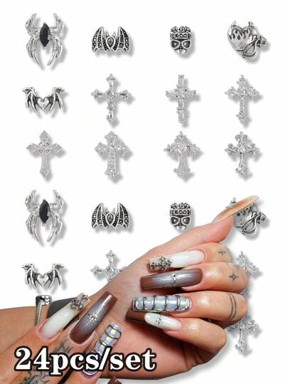 24 件/套银色和黑色万圣节十字架骷髅蜘蛛蝙蝠美甲装饰合金水钻 Y2K 金属风格万圣节暗黑风格 DIY 美甲装饰复古哥特式 12 格美甲配件套装指甲闪光金属钻 3D 金属指甲钻，假指甲装饰配件适用于女士和女孩美甲用品指甲饰指甲宝石指甲