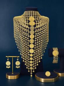 A Set Of Accessories Suitable For Gulf Countries, Such As A Simple, Stylish, Sweet, Exaggerated And Retro European And American Style, In Golden Color And Copper Material, With High-End And Atmospheric Fashion. It Includes A Necklace, Bracelet, Ring, And Earrings. Perfect For Outings, Casual Gatherings, Daily Wear, Christmas, And Other Festival Gifts For Girlfriends And Parents.
