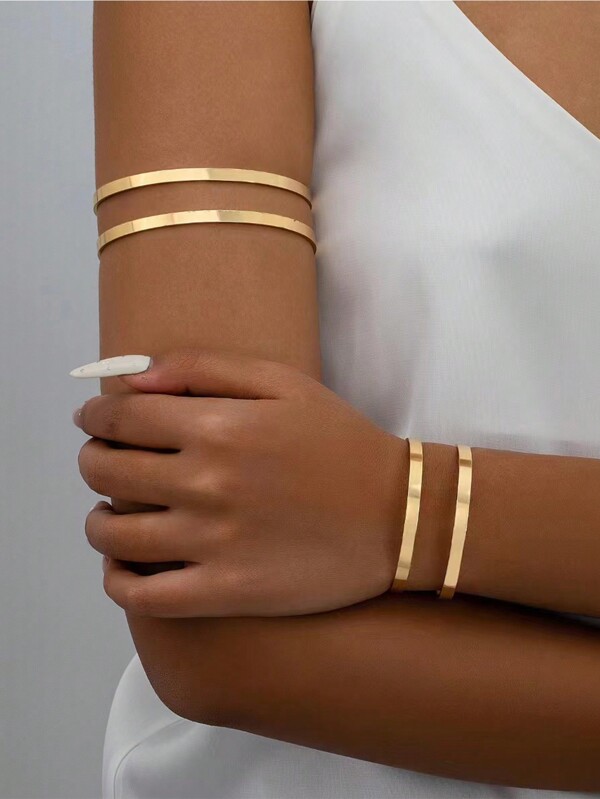 2 Stücke modische minimalistische Metall doppelte Linien Armreif Set für Frauen, geeignet für Sommer, Urlaub, Zuhause, Musik Festival, Schulbeginn, und Geschenke zum Tag der Lehrer