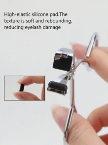 RANCAI 1/2 支迷你睫毛夹，精准小巧，配有硅胶替换垫，适用于单根睫毛、半眼角和局部睫毛夹，打造浓密卷翘的睫毛效果。