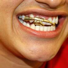 1 Máy Tính Hợp Kim Đồng AK Súng Ngắn Hình Hip Hop Răng Trang Trí, Dễ Dàng Mặc Cho Các Bữa Tiệc, Tụ Họp Và Mặc Hàng Ngày - Nhiều màu - Xem 6