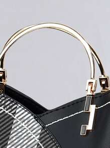 Túi đeo vai nhiều màu sắc, túi đeo chéo hình trái tim thời trang trang trí tua rua kim loại, ví cầm tay nữ. - màu đen - Xem 10