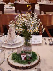 1 Stücke natürlicher Holzuntersetzer für Hochzeitspartys, asymmetrisch runde Form Platzdeckchen, 15cm Holz Tassenuntersetzer, geeignet als Tischmittelpunkt Dekoration, Kerzenhalter, handgemachte DIY Holzstücke, Malwerkzeuge für Holzmalerei, geeignet für Heimdekoration, Feierlichkeiten, Jahrestage, Hochzeitshintergrund Dekorationen