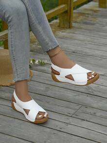 Sandalias de verano con punta abierta para mujeres, suela gruesa, slip-on, punta redonda, diseño de cintura, blanco y negro, versátil, sandalias de playa que se pueden usar en el exterior. - Blanco - Ver 4