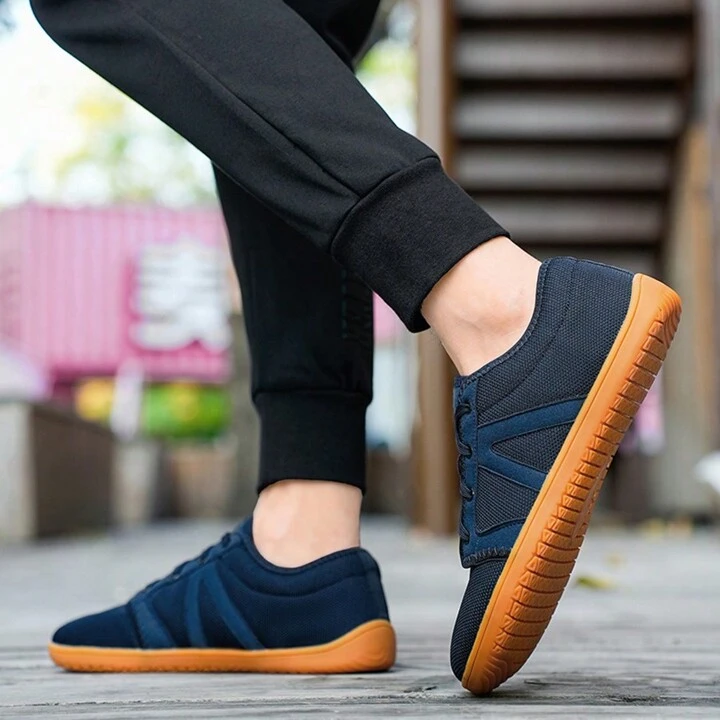 Casual shoes for wide feet shop