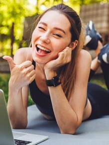 1 dây đeo thể thao dệt mềm mại thoáng khí màu đen dành cho cả nam và nữ, chất liệu nylon đàn hồi có thể điều chỉnh tương thích với dây đeo đồng hồ Apple 38/40/41/42/44/45/46/49mm, tương thích với Apple Watch Ultra/SE/Series 10/9/8/7/6/5/4/3/2/1, phụ kiện dây đeo đồng hồ thông minh - Màu đen (không có đồng hồ) - Xem 4