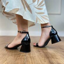Women Heeled Sandals - 黑色 - 查看 3