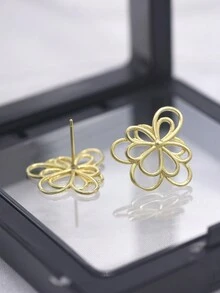 1 Đôi Hoa tai hình học rỗng mạ đồng 18K cá nhân hóa sang trọng, thanh lịch dành cho nữ. Tuyệt vời để làm quà tặng cho gia đình, bạn bè và người thân trong các dịp lễ tốt nghiệp, Lễ Tạ ơn, Sinh nhật và Ngày lễ tình nhân. Thích hợp để đeo hàng ngày, các dịp đặc biệt và sự kiện tiệc tùng. - Đường hình học bao quanh hoa - Xem 10