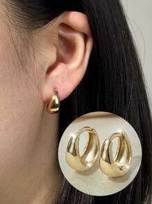 1 Pair Of Stainless Steel Glossy Ear Studs For Men And Women - Silver - View 1