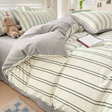 2/3pcs Ditsy Floral Duvet Cover Set, Includes 1 Duvet Cover And 1/2 Pillow Shams, No Comforter Insert. Soft, Breathable, Durable And Anti-Pilling Fabric, Suitable For Bedroom And Home Use All Seasons. Machine Washable, Fits Twin/Queen/King Size Beds - Black and White - View 4