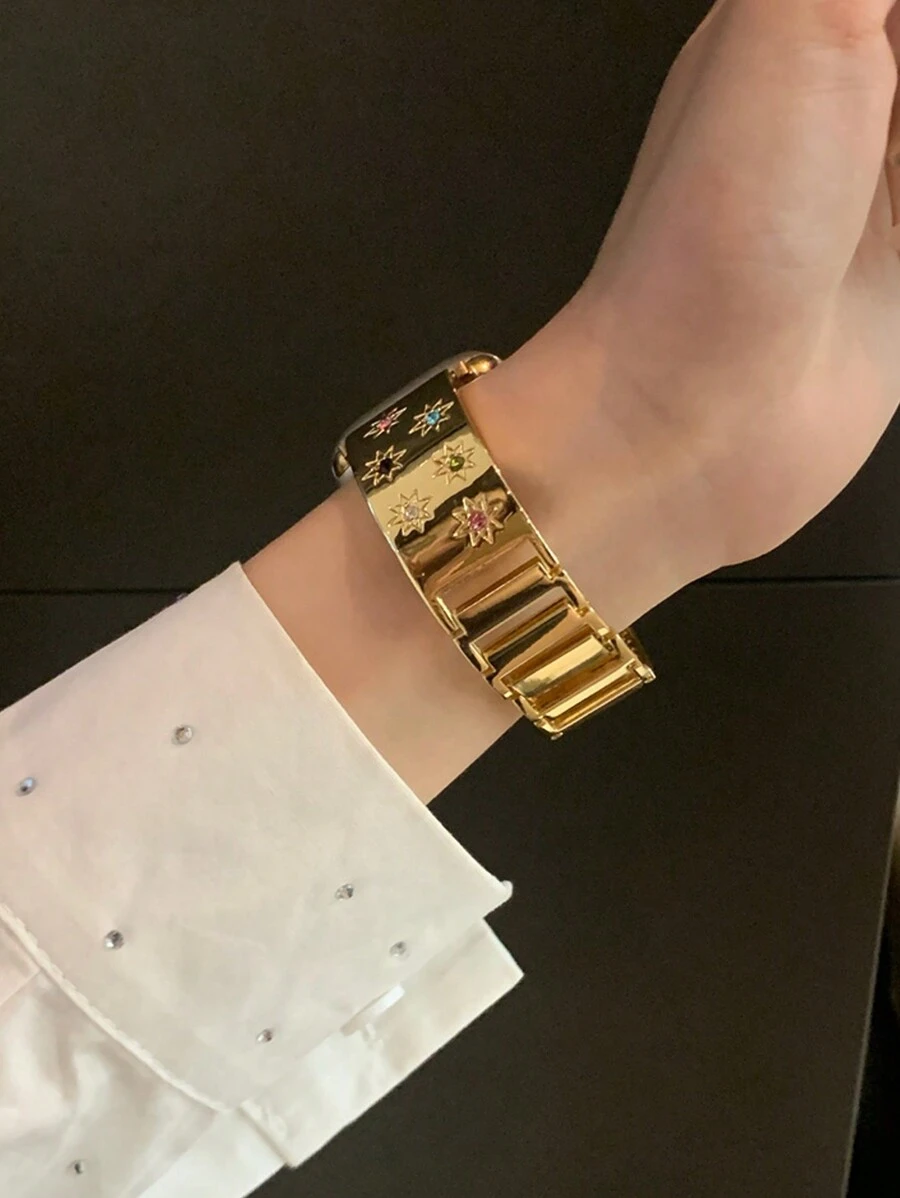 1PC Compatible With Apple Watch Band Gold Star Bracelet Dopamine Colored Rhinestone Metal Rhinestone-Encrusted Strap Compatible With Apple Watch Band S987 Female Summer Se AppleWatch S54 Exquisite High-Grade Bracelet Strap Rhinestone Shiny Apple Watchstrap