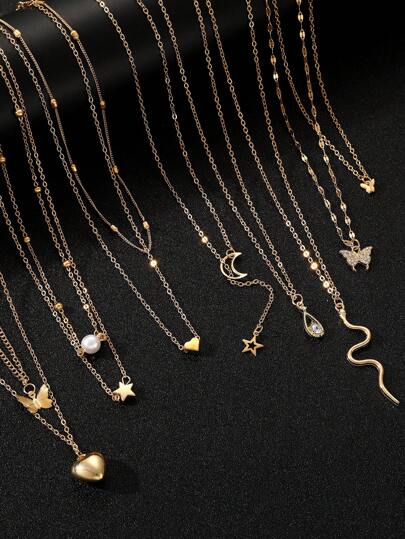 9 pièces de parures de colliers pendentifs rétro à la mode, élégants et raffinés, avec des pendentifs en forme de papillon, cœur, étoile, serpent, cristal, faux perle, lune, goutte d'eau. Convient pour les festivals, les vacances, les fêtes, les sorties, les cadeaux et le port quotidien. Saint-Valentin, maman, mère, fête des mères, cadeau