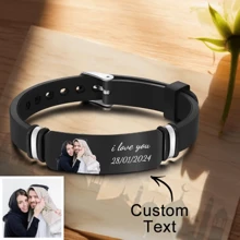 Bracelet commémoratif personnalisé avec photo gravée pour homme. Cadeau style noir, mode automne, vintage, épuré, personnalisé de manière unique. Cadeau idéal pour lui, petit ami, papa, famille, ami, fils, grands-parents pour anniversaire, Saint-Valentin, fête des pères, remise de diplôme, port quotidien, bal de promo