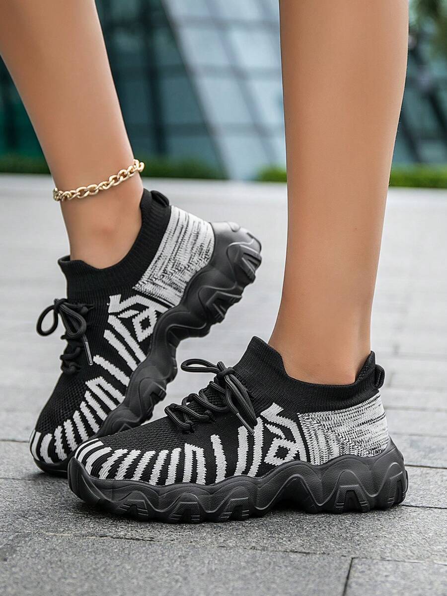 Women's Black & White Contrast Knit Mesh Breathable Striped Casual Sneakers, Fashion Versatile Daily Sporty Running Shoes For Teens & Young Adults - Black and White - View 1