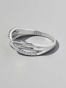 One Elegant And Gorgeous Classic 925 Silver Ring With Artificial Cubic Zirconia, Asymmetrical Criss-Cross Design For Ladies To Show Charm And For Dating, A Stylish And Graceful Gift