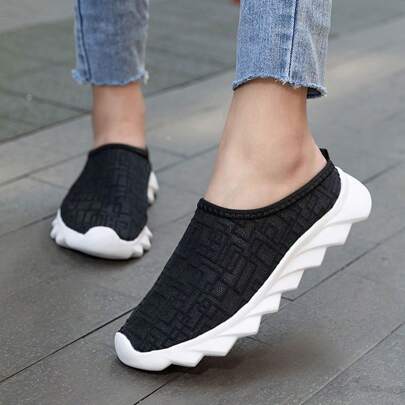 Summer New Fashion Breathable Mesh Half Slippers Unisex Lightweight Comfortable Sports Shoes Soft Bottom Flat Shoes Slip-On Mules For Women And Men