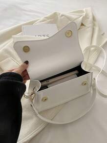 Fashionable, Avant-Garde, Casual & Versatile Solid Color Shoulder Bag
