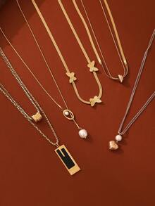 Fashionable Designer Heavy Duty Butterfly & Heart Necklace, Sweatshirt Chain, Sweatshirt Chain - Gold - View 7