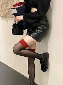 1 Đôi Tất Cao Cổ Viền Đỏ Với Họa Tiết Damask Màu Đen Dành Cho Nữ, INS Phong Cách Màu Đỏ Và Đen Sheer Trên Đầu Gối Tất - Nhiều màu - Xem 2