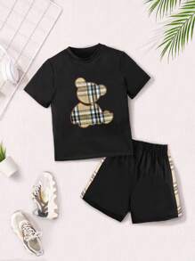 Set de tricou și pantaloni scurți cu mânecă scurtă cu imprimeu grilă și urs pentru copil
