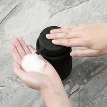 LAOPAO 1pc Matte Black Striped Soap Dispenser, Foam Soap Pump Bottle For Bathroom Kitchen, Refillable Plastic Hand Wash Soap Container - Black - View 2