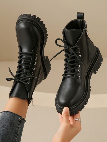 New Women Flat Ankle Boots With Thick Sole, Black Leather Round Toe Lace-Up Motorcycle Boots, Fashion Short Boots For Autumn/Winter