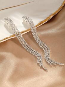 2 szt. Nowy srebrny odcień przesadzone modne kolczyki z frędzlami na klipsie ozdobione kryształkami dla kobiet, odpowiednie na wesela