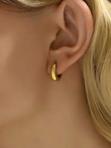 1pair Fashionable Stainless Steel Glossy Earrings For Women, Vintage & Classic Design Suitable For Wedding, Anniversary, And Daily Wear