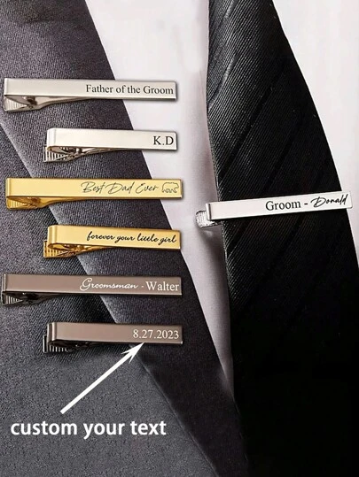 Clip de corbata personalizado para hombres, de material de acero inoxidable, con grabado personalizado disponible para iniciales o nombres, un regalo ideal para el padrino de boda. Este clip de corbata es duradero y de larga duración, hecho de acero inoxidable con colores brillantes y un diseño lindo y divertido con un estilo Y2K. Es un accesorio de moda, casual y único, lo que lo convierte en el regalo perfecto para él, ella, tu novia, amigos o niños.