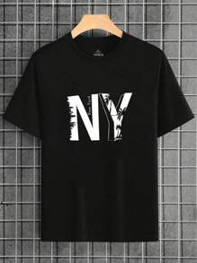 Camiseta de manga corta con cuello redondo y estampado de letras, ideal para combinar con cualquier prenda en verano. Imprescindible para salir a la calle.