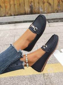 Women's Metal Butterfly Decor Flat Shoes, Round Toe Anti-Slip Black Loafers For Spring And Autumn