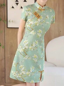Women's Elegant Floral Print Stand Collar Cheongsam Dress, Summer - Green - View 2