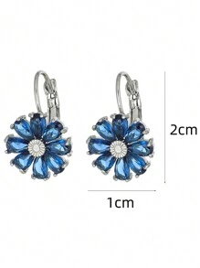 1 paire de boucles d'oreilles créoles avec fleur blanche en zirconium cubique pour femmes et filles, à porter au quotidien, pour fête, mariage ou en cadeau