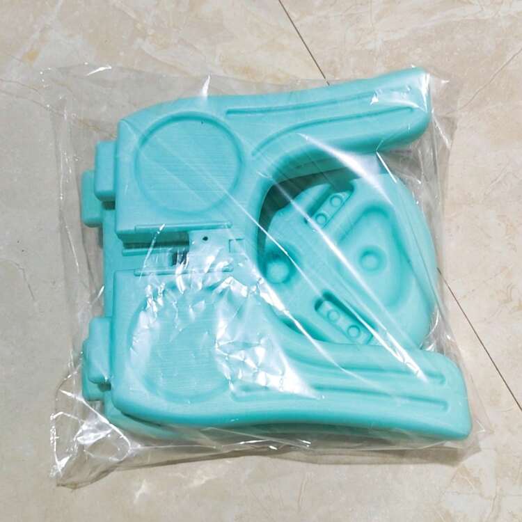 1 pieza Taburete inflable de unicolor de polietileno para bebé, silla pequeña de plástico desmontable para preescolar, taburete grueso con diseño de dibujos animados para interiores/exteriores para niños, taburete cuadrado - Multicolor - Añade 3