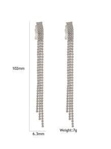 2 szt. Nowy srebrny odcień przesadzone modne kolczyki z frędzlami na klipsie ozdobione kryształkami dla kobiet, odpowiednie na wesela