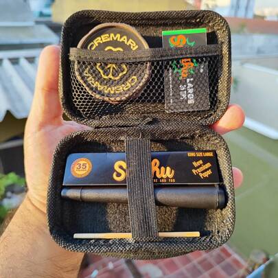 All Black Kit Completo 6 Itens Dichavador Seda Mocó Piteira e Pilão com Case Bag Estojo