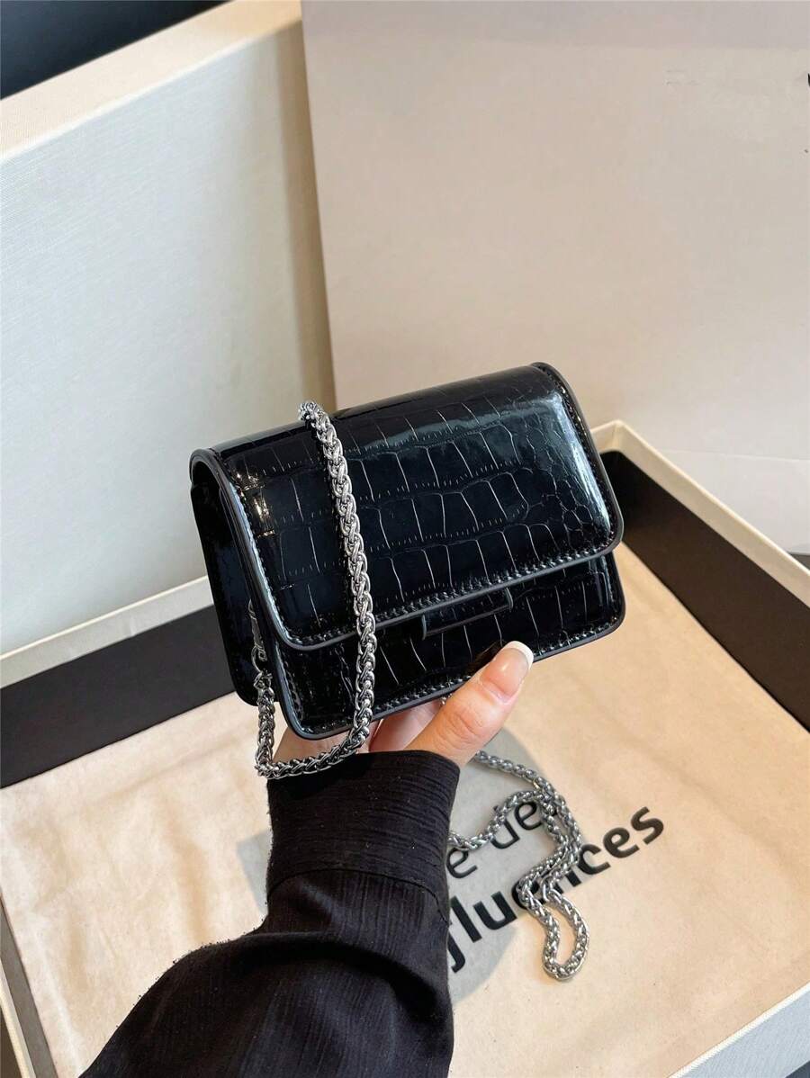 Mini Metal Chain Fashion New Crossbody Bag - Black - View 1