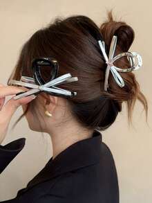 1入高檔銀色蝴蝶結女髮夾，適用於高貴頭髮造型及夏季的大髮夾頭飾 - 銀色抓夾 - 查看 1