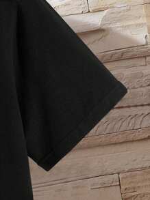 Camiseta de cuello redondo para hombre, ideal para combinar con cualquier prenda. Camiseta para hombre con estampado de arañas rojas y telarañas, ideal para llevar en verano. - Negro - Ver 4