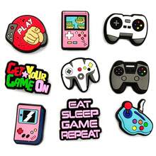 23 piezas de accesorios decorativos para zapatos de serie de juegos, hechos de material de PVC, accesorios de zapatos de dibujos animados, adecuados para zapatos de cueva, bolsas de playa, pulseras y muñequeras, fiestas temáticas de verano, escuela
