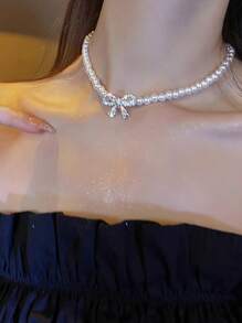 Rhinestone Bow Decor Faux Pearl Beaded Necklace Valentines,Mom,Mother,Mother's Day,Gift - Silver - View 1