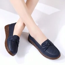 女鞋 大码 41-44 码 妈妈鞋 夏季镂空舒适中老年人套脚鞋 休闲小码皮鞋 - 藍色 - 查看 4