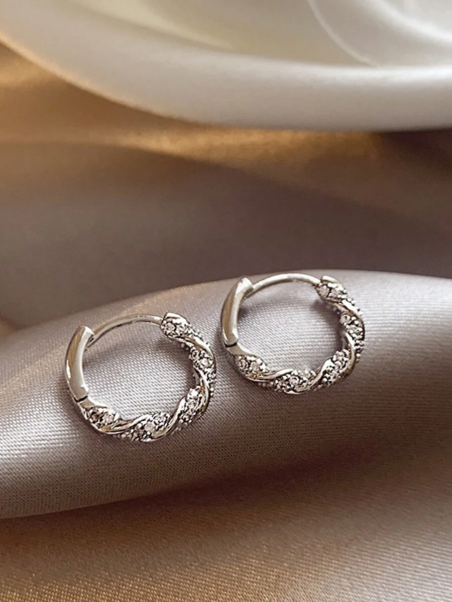 1 Pair Of Simple French-Style Light Luxury Twisted Diamond-Set Circle Earrings - Antique Silver - View 1
