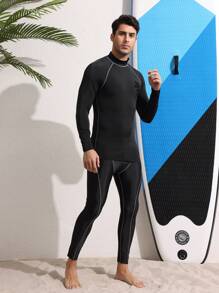 Ensemble de vêtements de compression pour sports nautiques respectueux de la peau, lisse. Style petit ami, haute élasticité, séchage rapide, manches longues et pantalon long. Vêtements de natation et sports nautiques