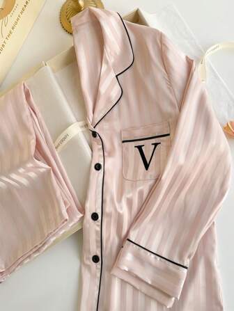 Conjunto de pijama de 2 piezas con top de manga larga delgada y pantalones a rayas rosas con cuello de solapa, ropa de otoño e invierno