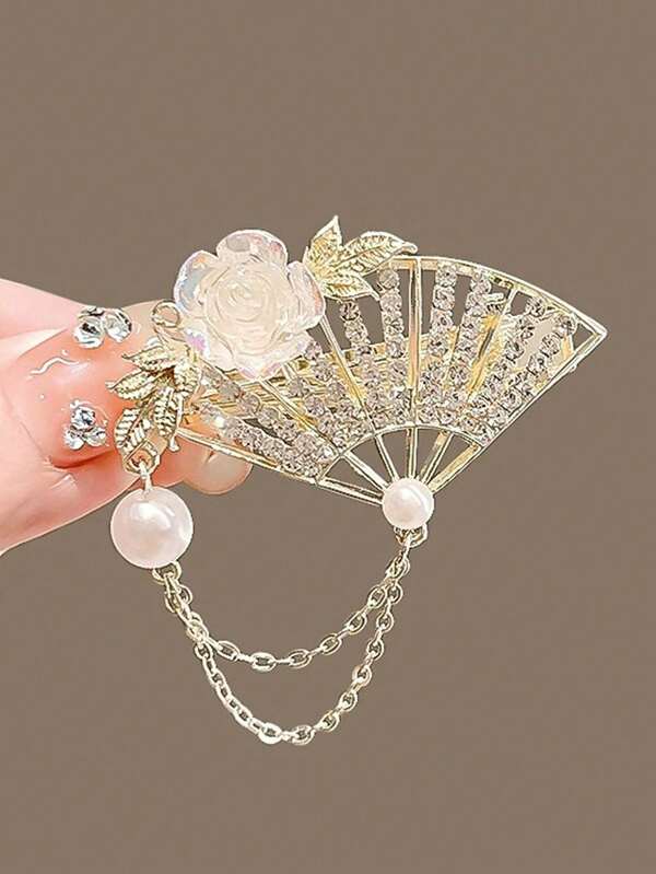 1pc Fashionable Minimalist Fan Shaped Rose Flower & Faux Pearl & Chain Detail Alloy Brooch Suitable For Women Valentines