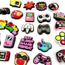 23 piezas de accesorios decorativos para zapatos de serie de juegos, hechos de material de PVC, accesorios de zapatos de dibujos animados, adecuados para zapatos de cueva, bolsas de playa, pulseras y muñequeras, fiestas temáticas de verano, escuela