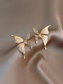 1 Par de Brincos Elegantes de Borboleta para Meninas, Pregos de Ouvido Vintage Hipoalergênicos de Liga de Zinco para Uso Diário - Dourado - Visão 1