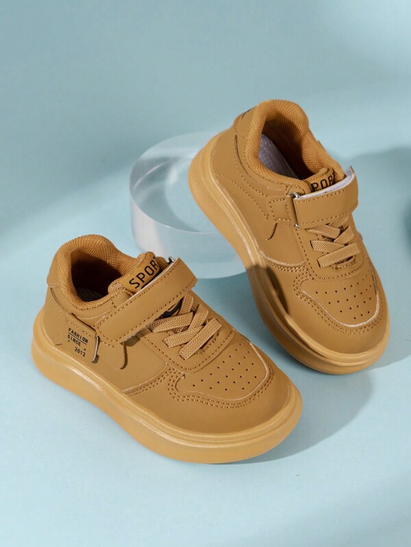 Chaussures de sport antidérapantes pour garçons à semelle souple Chaussures plates pour filles à la mode et polyvalentes Chaussures de marche pour bébés / tout-petits